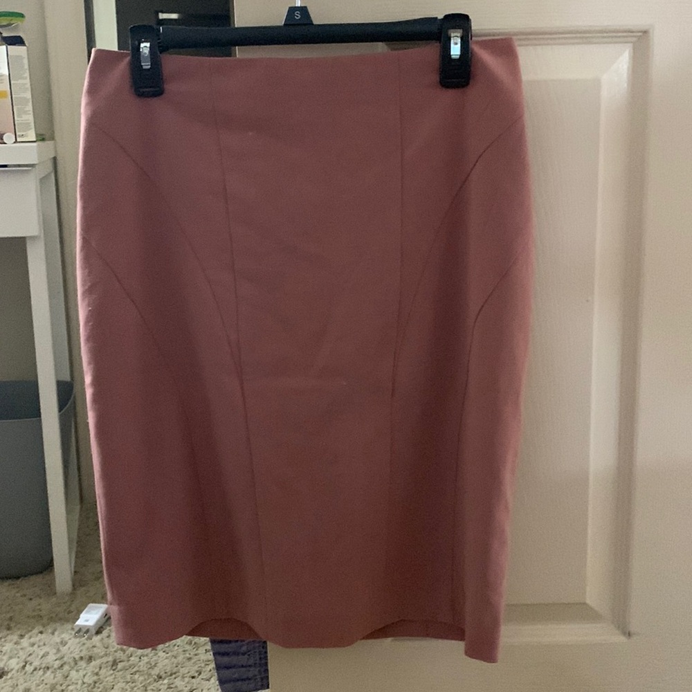 The limited pencil skirt